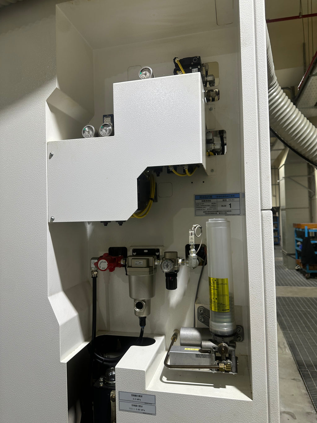 MAZAK 5-axis Machining Centers VARIAXIS J-500